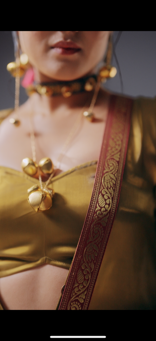 Zari-lal - Sling