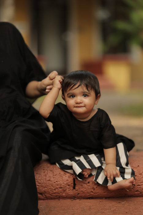 Mama & Mini - Black Story (Set of two)