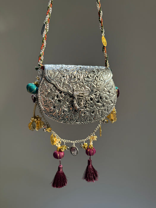 Raat Rani - Slingbag