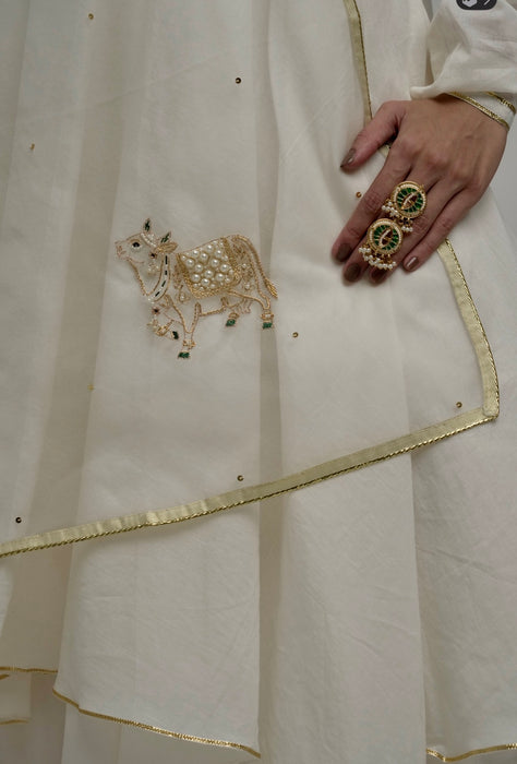 White Nandi - Kurta Set
