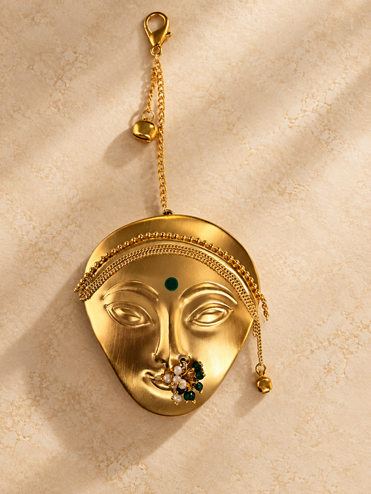 Devi - Charm