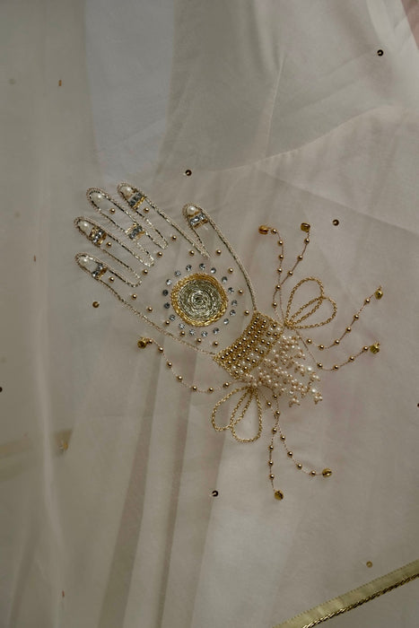 Hand Dupatta - White