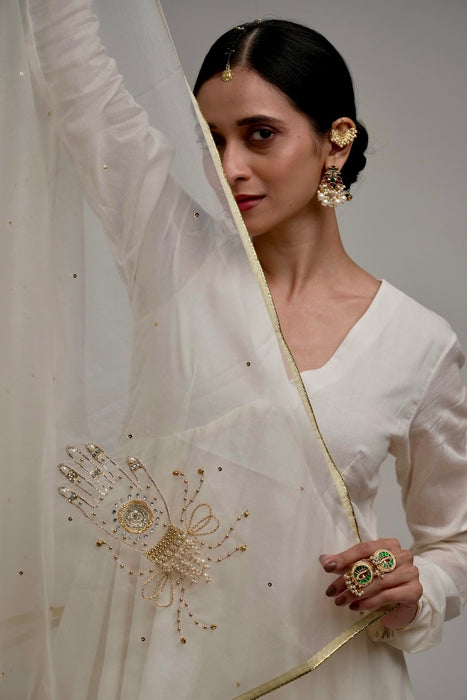 Hand Dupatta - White