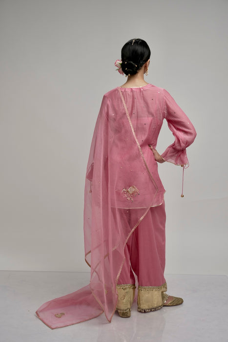 Gulabo Nandi - Kurta Set